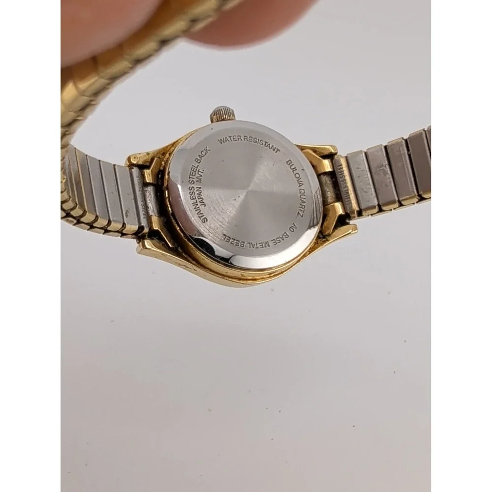 Vintage Caravelle Bulova Women's Watch 19mm Case Gold Stretch Band- New Battery